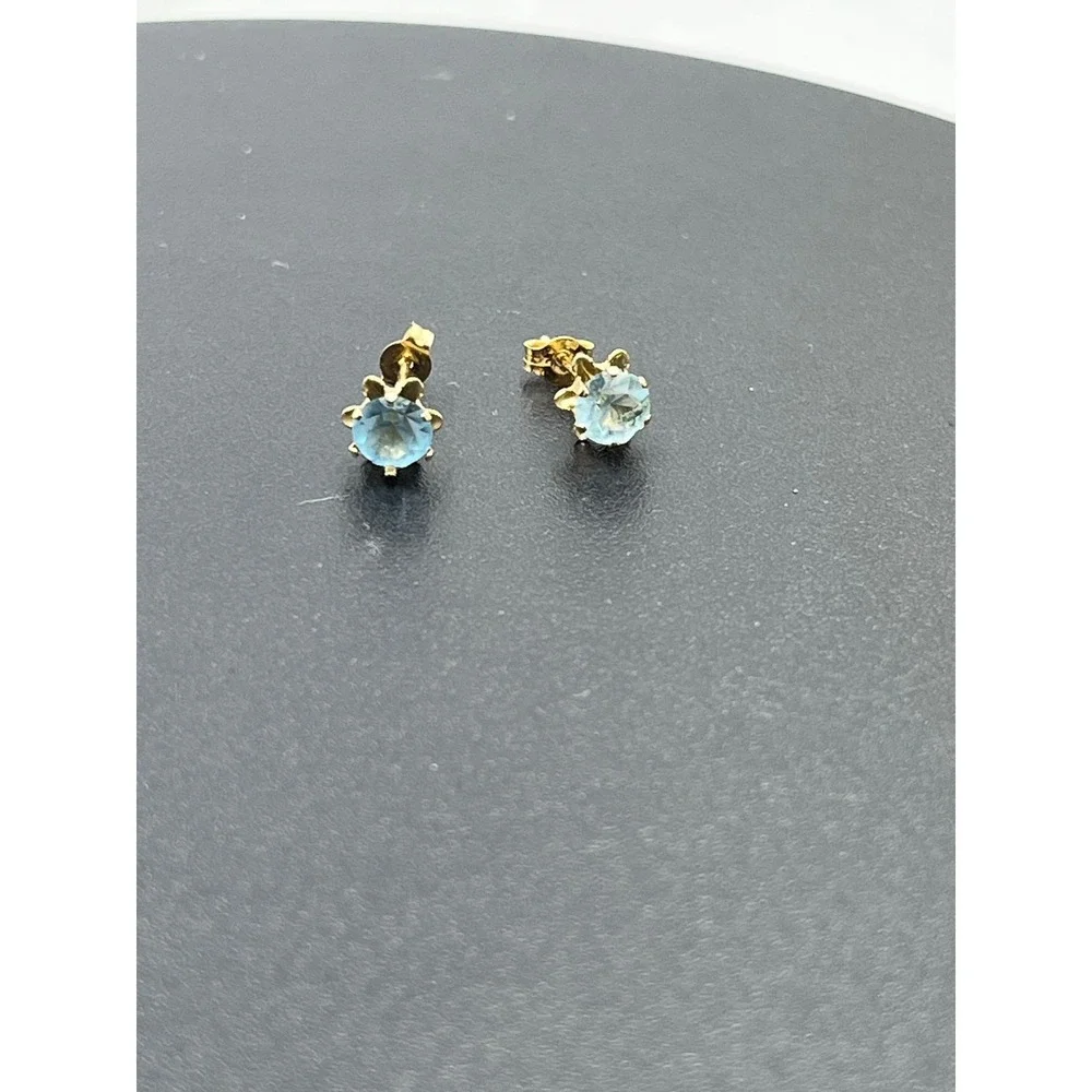 JCM Jacmel Round 5mm Prong‎ Set Blue CZ 14K Yellow Gold March Stud Earring